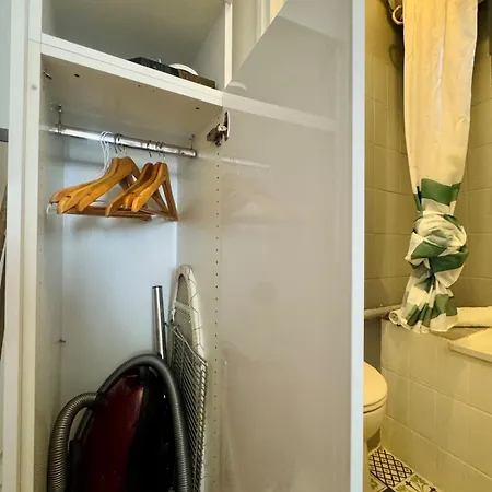 Parisian Cocoon In Batignolles Next To Montmartre * Paris
