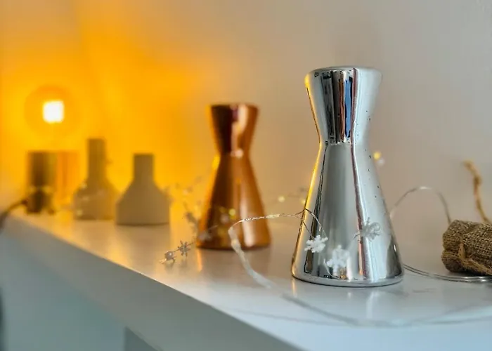 Parisian Cocoon In Batignolles Next To Montmartre