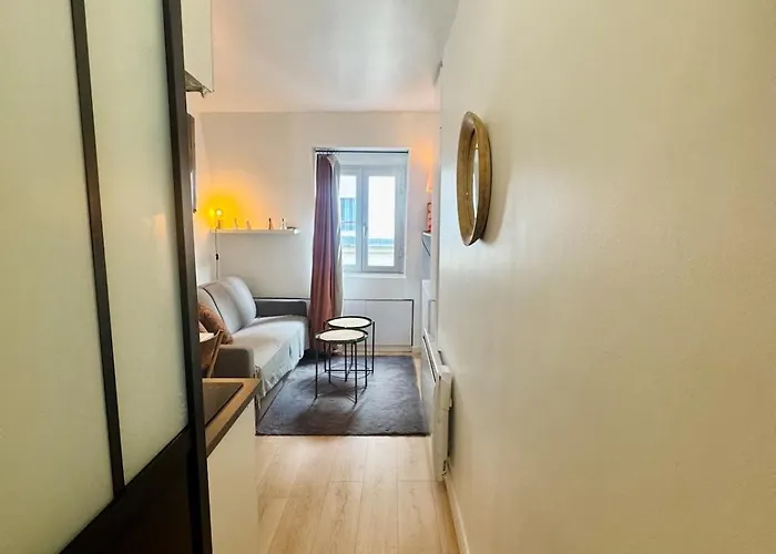 Parisian Cocoon In Batignolles Next To Montmartre * Paris